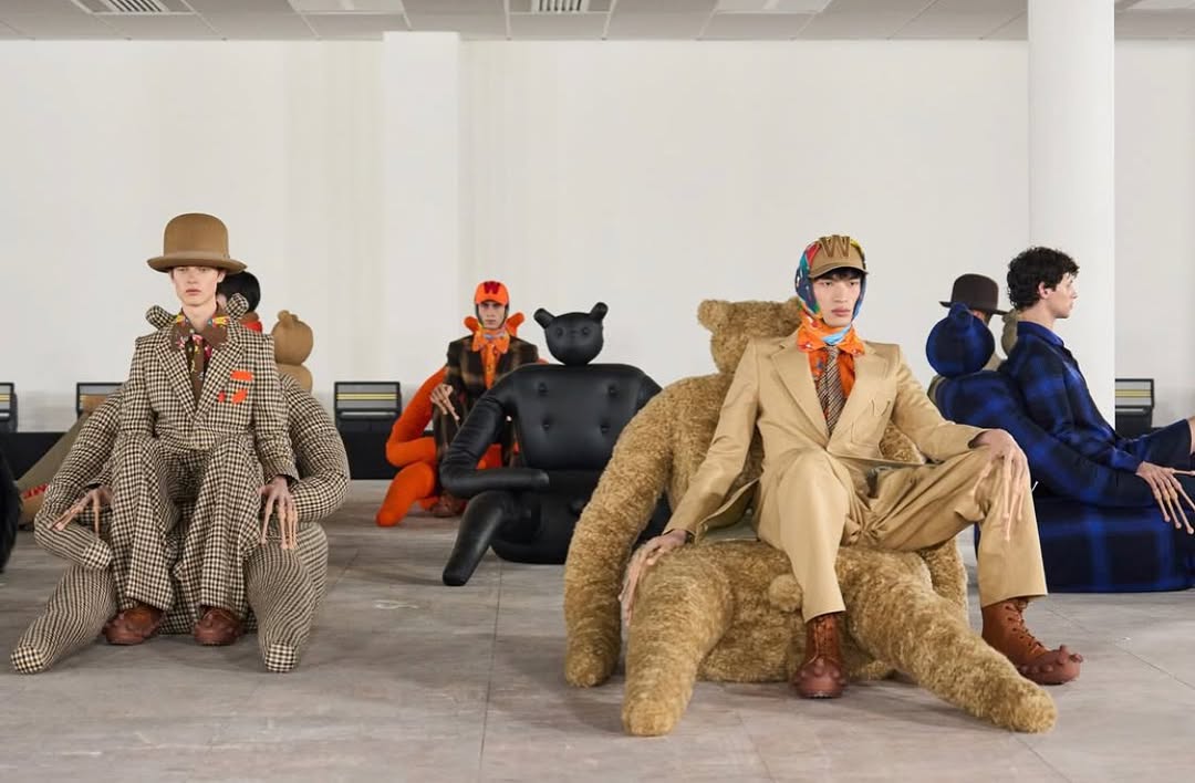 WALTER VAN BEIRENDONCK NEW – ALIEN COUCHES available NOW on official_artisans_x